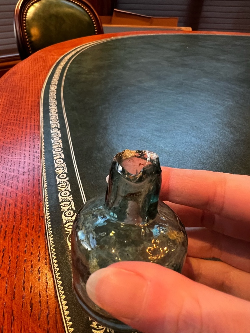 Antique Vintage Victorian Glass Inkwell - Picture 3 of 7